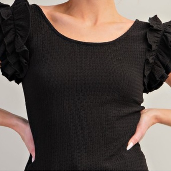 New Fabulous Ruffle Sleeve Textured Knit Fitted Top - Picture 5 of 6
